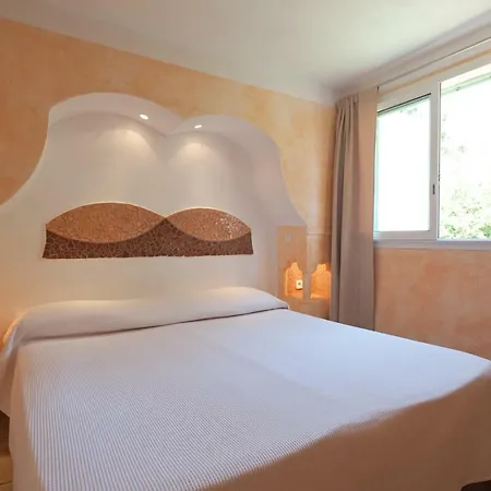 Lejlighedshotel Domaine De Caranella 3*
