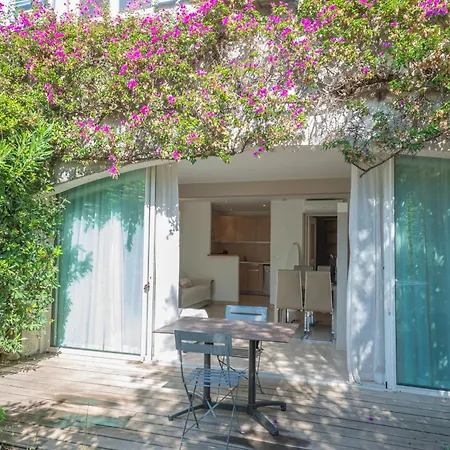 Domaine De Caranella Aparthotel Porto-Vecchio (Corsica)