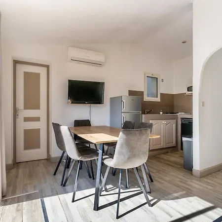 Domaine De Caranella Lejlighedshotel 3*