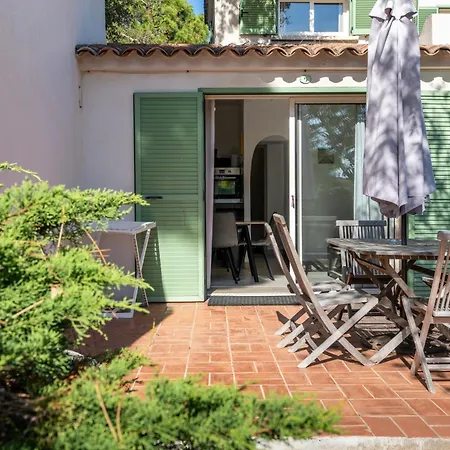 Aparthotel Domaine De Caranella 3*