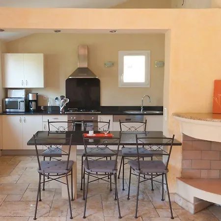 Domaine De Caranella 3*