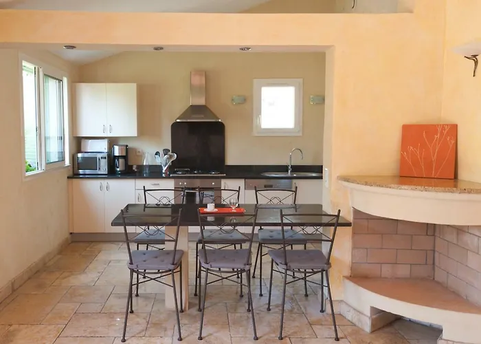 Résidence Domaine De Caranella公寓 3*